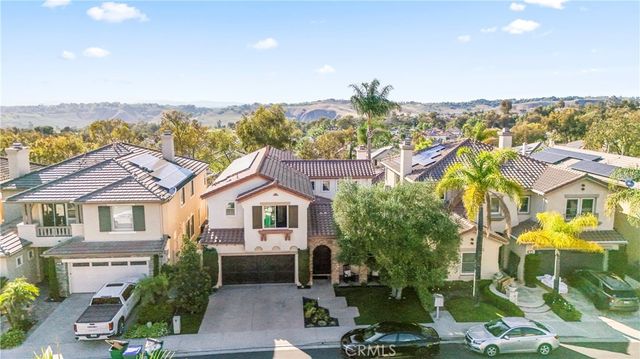 51 Rolling Ridge, Rancho Santa Margarita, CA 92688