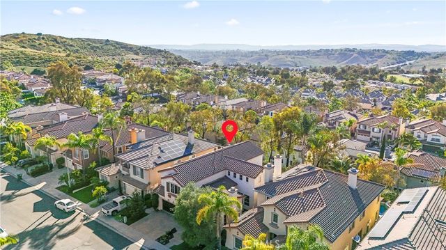 51 Rolling Ridge, Rancho Santa Margarita, CA 92688