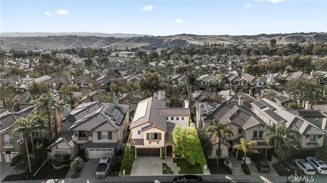 51 Rolling Ridge, Rancho Santa Margarita, CA 92688