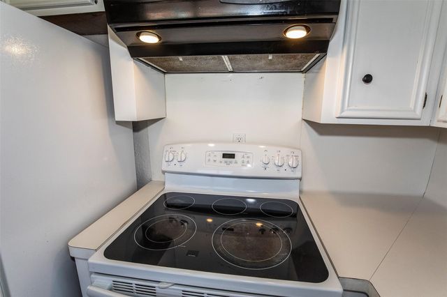 4809 39th Street, Dickinson, TX 77539