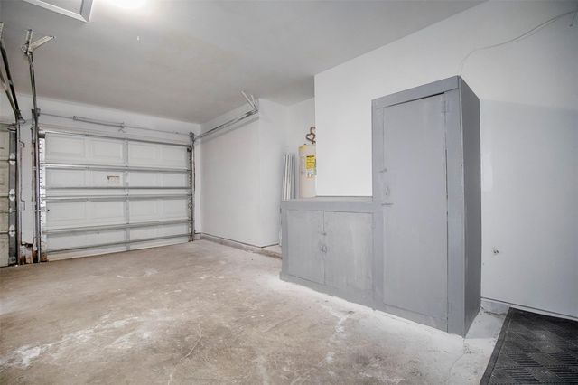 4809 39th Street, Dickinson, TX 77539