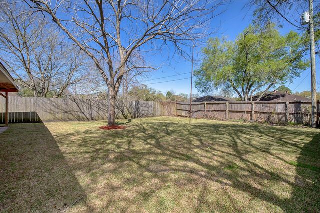 4809 39th Street, Dickinson, TX 77539