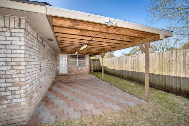 4809 39th Street, Dickinson, TX 77539