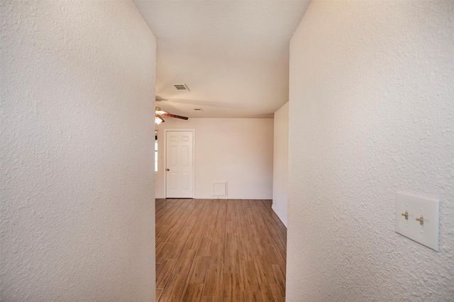 4809 39th Street, Dickinson, TX 77539