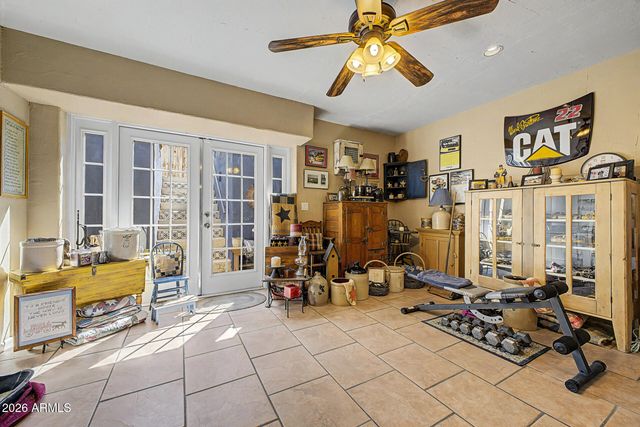 2027 E CIRCLE MOUNTAIN Road, New River, AZ 85087