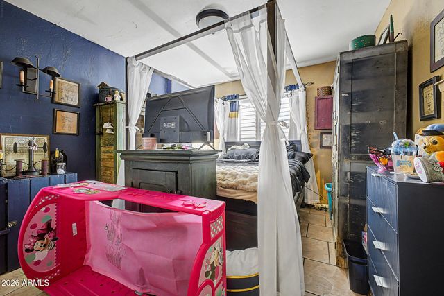 2027 E CIRCLE MOUNTAIN Road, New River, AZ 85087