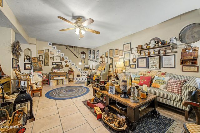 2027 E CIRCLE MOUNTAIN Road, New River, AZ 85087