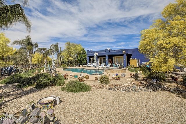2027 E CIRCLE MOUNTAIN Road, New River, AZ 85087