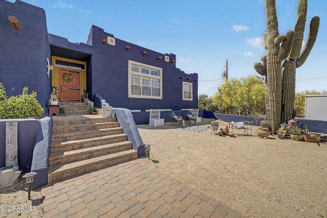 2027 E CIRCLE MOUNTAIN Road, New River, AZ 85087