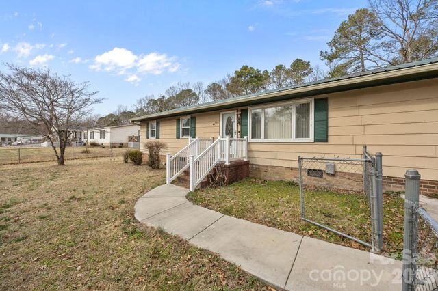 289 Washington Park Road, Mount Gilead, NC 27306