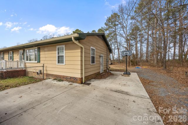 289 Washington Park Road, Mount Gilead, NC 27306