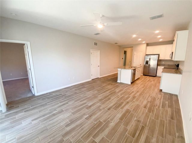 7423 POOL COMPASS LOOP, Wesley Chapel, FL 33545