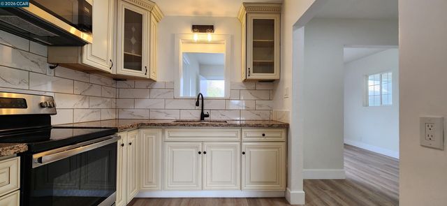 308 Vine St, Modesto, CA 95351