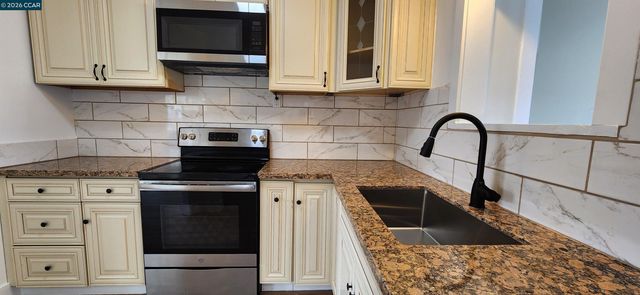 308 Vine St, Modesto, CA 95351