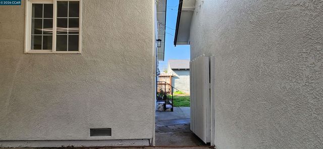 308 Vine St, Modesto, CA 95351