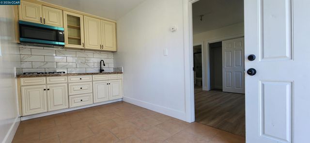 308 Vine St, Modesto, CA 95351