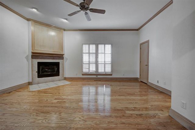 1116 Fountain Gate Court, Norman, OK 73072