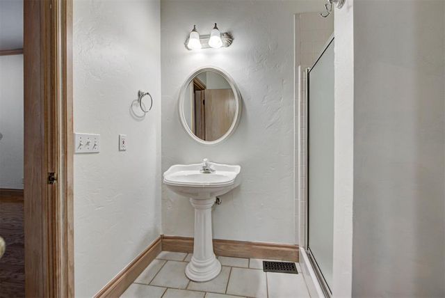 1116 Fountain Gate Court, Norman, OK 73072