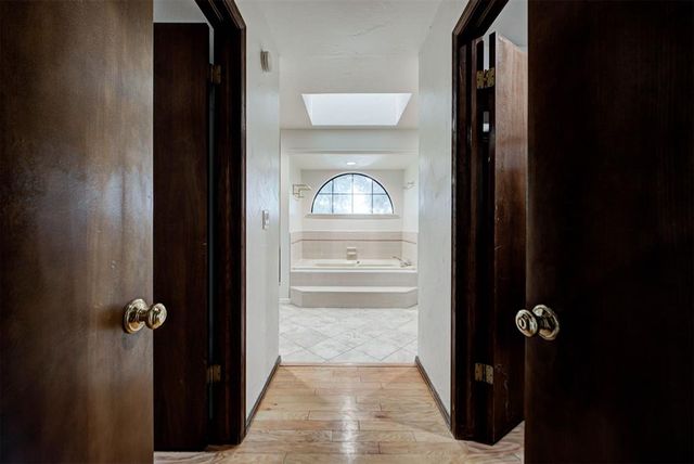 1116 Fountain Gate Court, Norman, OK 73072