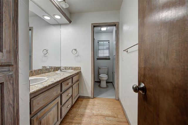 1116 Fountain Gate Court, Norman, OK 73072