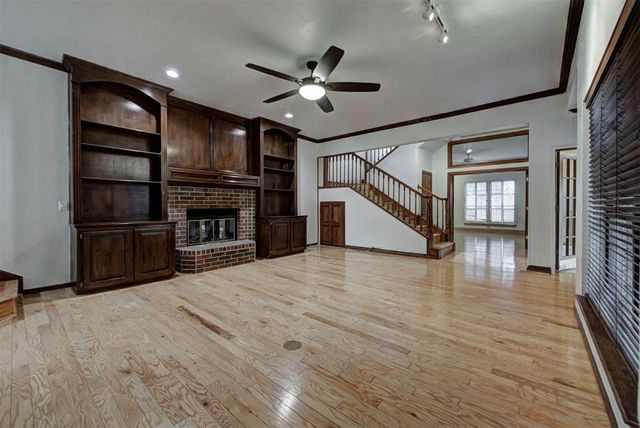 1116 Fountain Gate Court, Norman, OK 73072