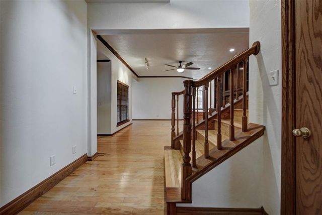 1116 Fountain Gate Court, Norman, OK 73072