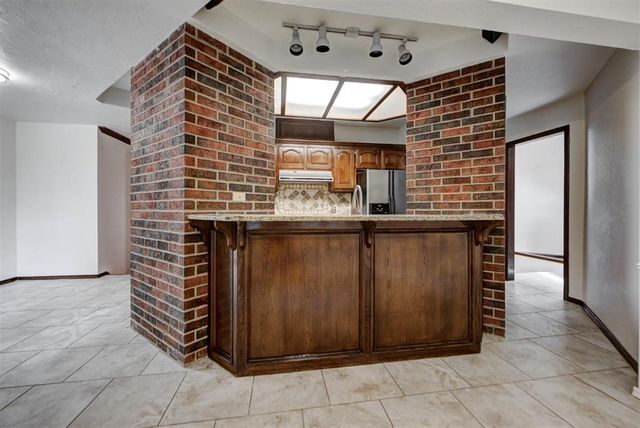 1116 Fountain Gate Court, Norman, OK 73072