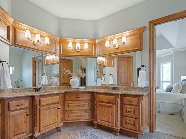 14616 Oakmond Road, Edmond, OK 73013
