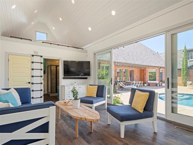 14616 Oakmond Road, Edmond, OK 73013