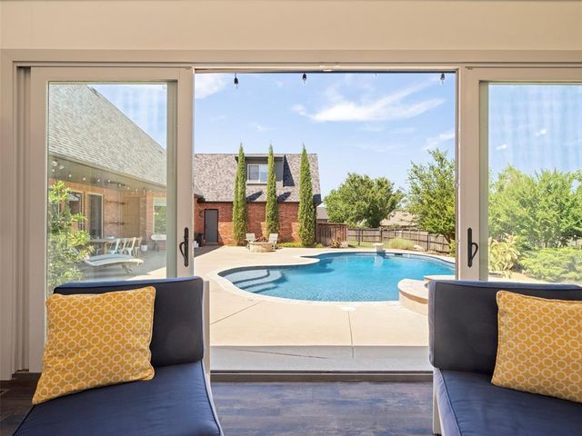 14616 Oakmond Road, Edmond, OK 73013
