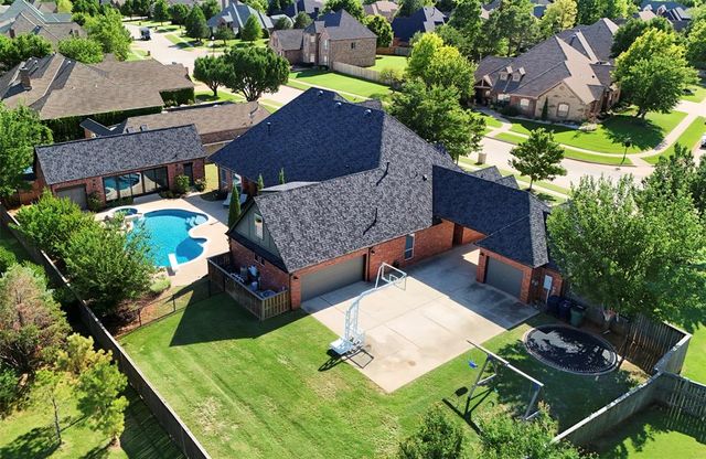 14616 Oakmond Road, Edmond, OK 73013