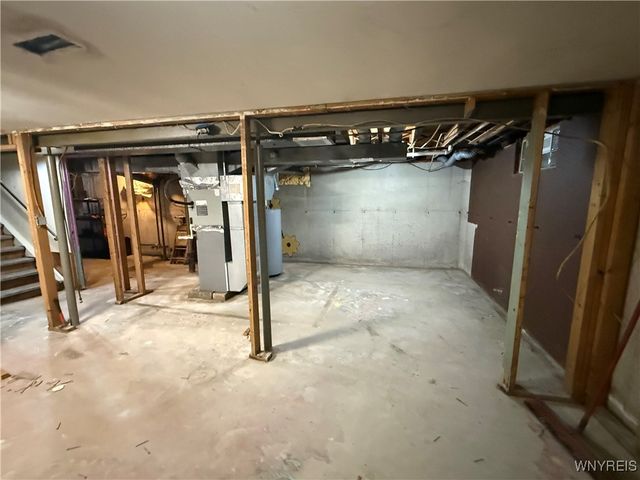 52 Rachelle Drive, Cheektowaga, NY 14227