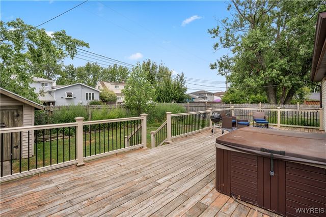 52 Rachelle Drive, Cheektowaga, NY 14227