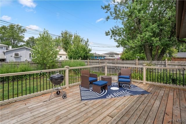 52 Rachelle Drive, Cheektowaga, NY 14227