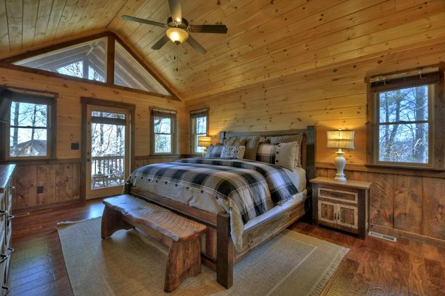 136 Oasis Drive, Blue Ridge, GA 30513