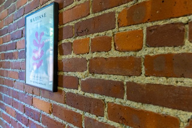 102 Gainsborough St 402E, Boston, MA 02115