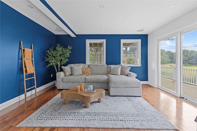 18 Pevear Avenue, Warwick, RI 02886