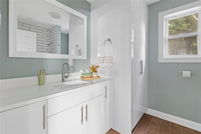 18 Pevear Avenue, Warwick, RI 02886