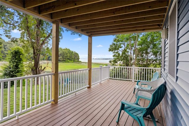 18 Pevear Avenue, Warwick, RI 02886