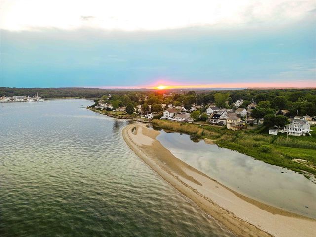 18 Pevear Avenue, Warwick, RI 02886