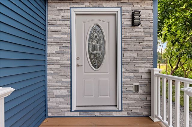 18 Pevear Avenue, Warwick, RI 02886