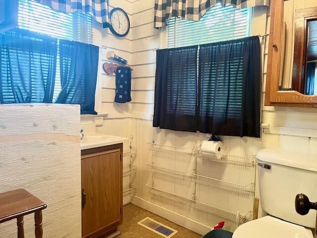9922 190th AVENUE, Bristol, WI 53104