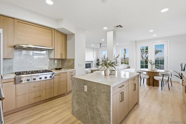 12086 Little Silver Ct, San Diego, CA 92131
