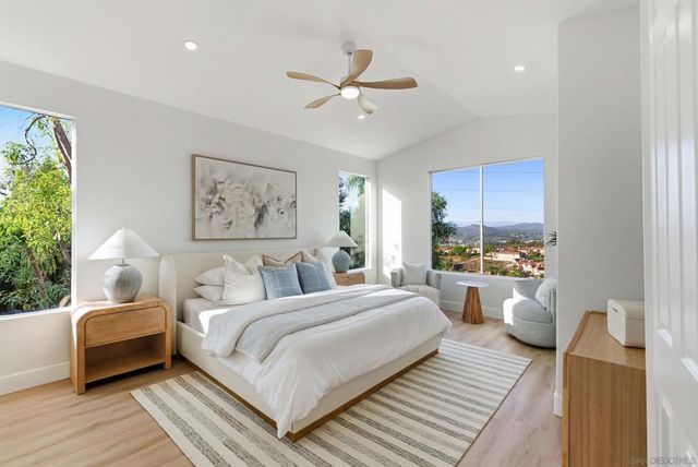 12086 Little Silver Ct, San Diego, CA 92131