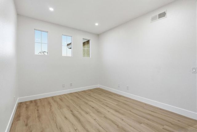 12086 Little Silver Ct, San Diego, CA 92131