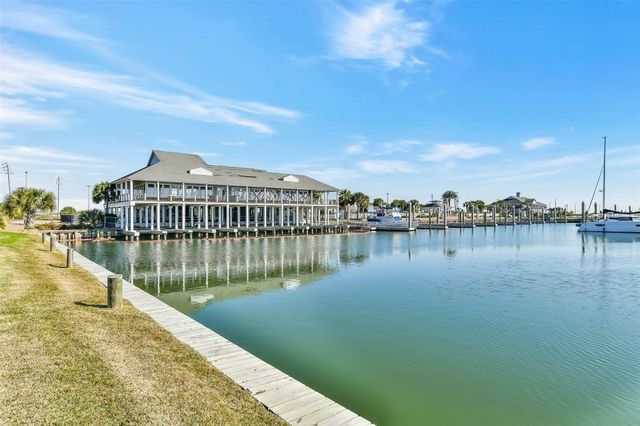 30 Long Key, Hitchcock, TX 77563