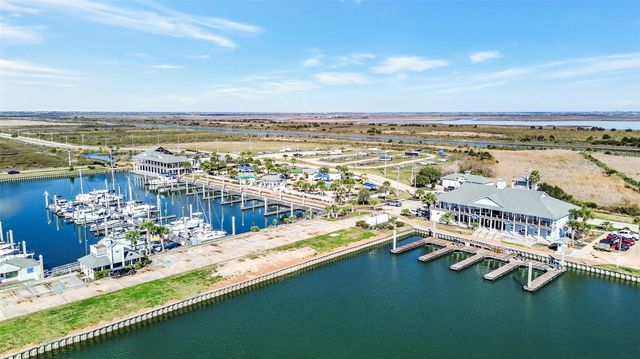 30 Long Key, Hitchcock, TX 77563