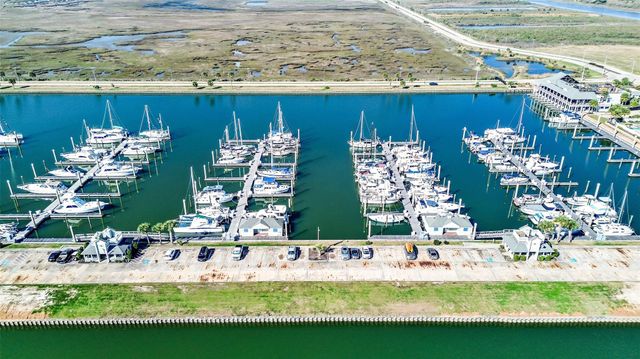 30 Long Key, Hitchcock, TX 77563