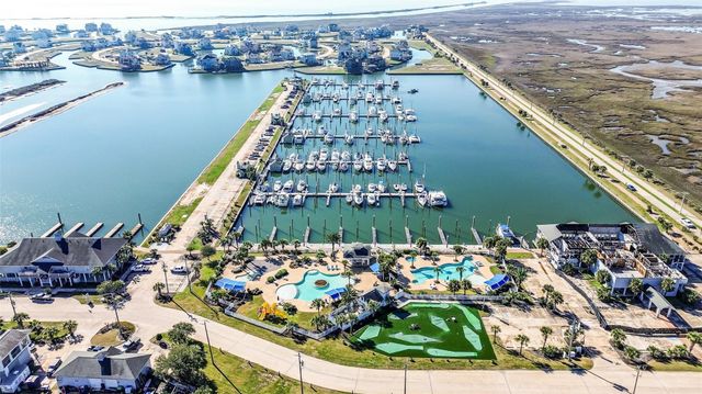 30 Long Key, Hitchcock, TX 77563