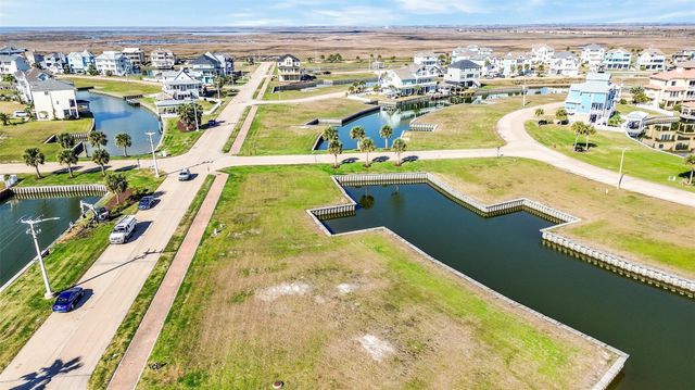 30 Long Key, Hitchcock, TX 77563